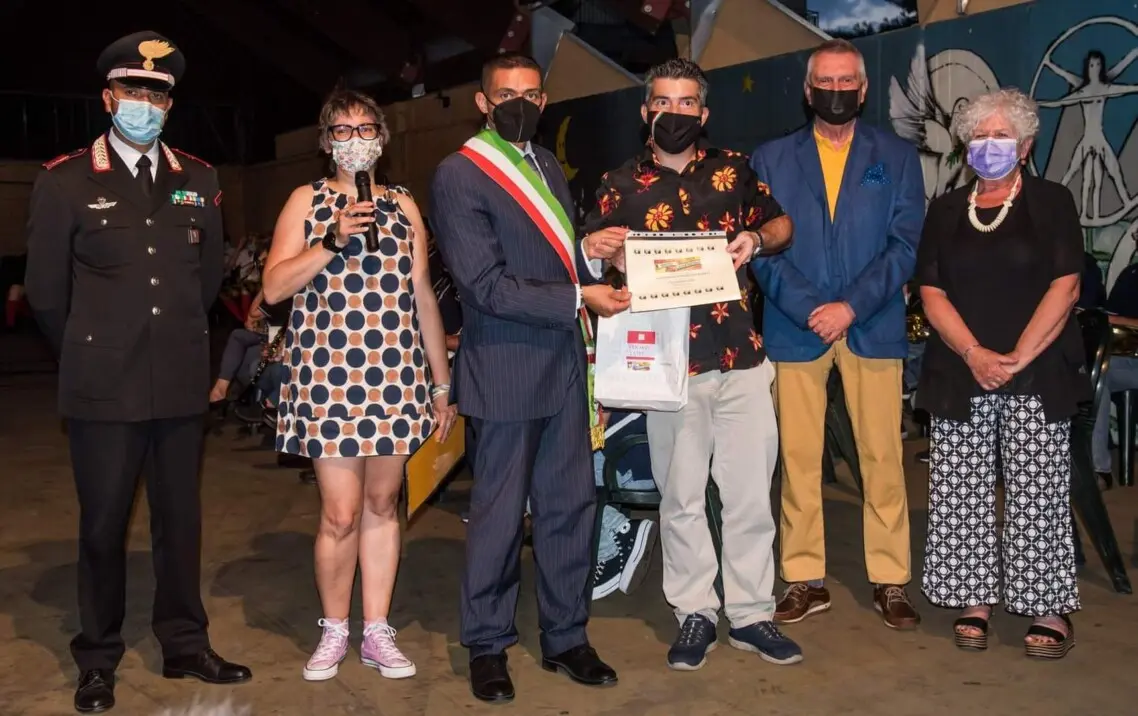 FOTO PREMIAZIONE BRONTOSAURO